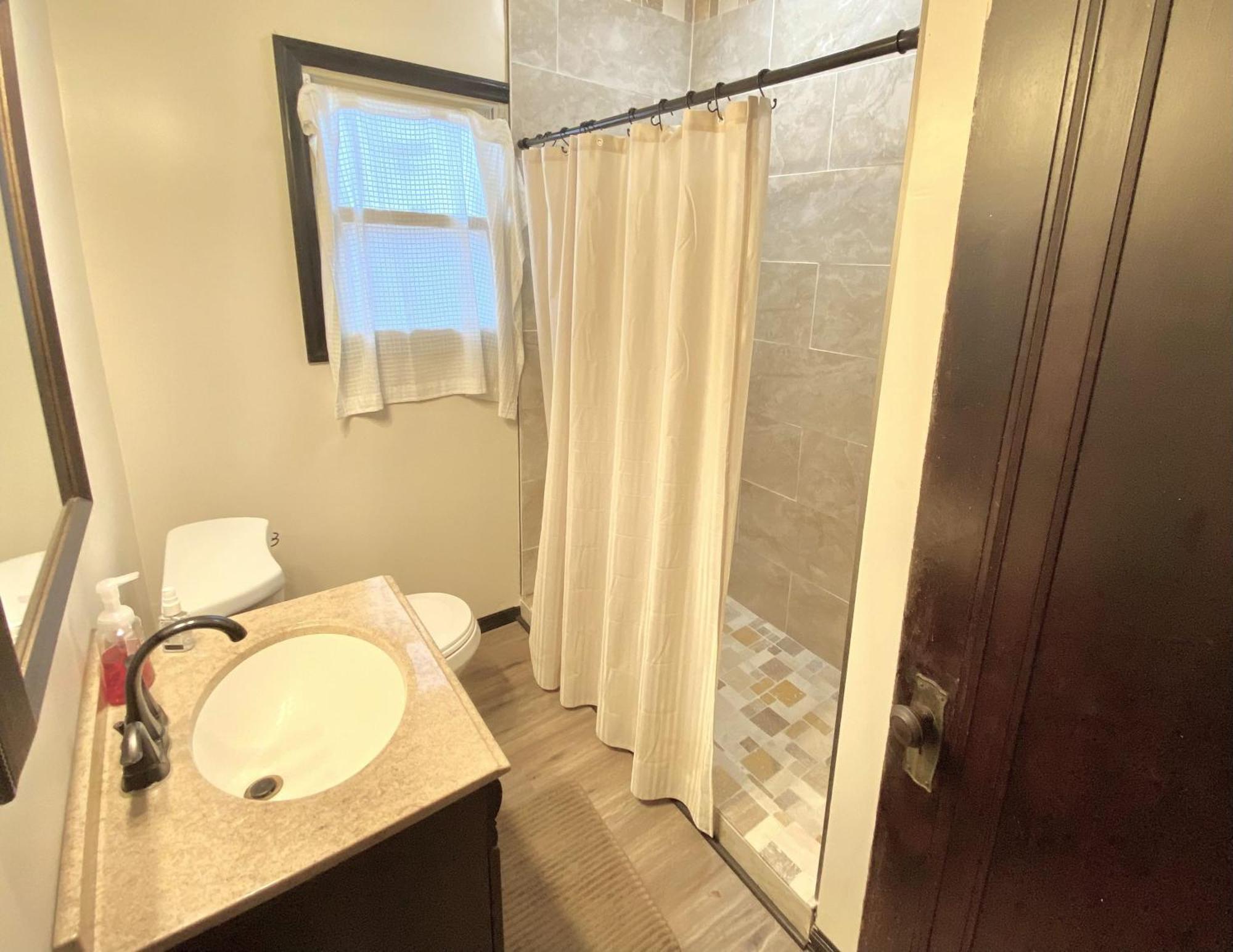 Comfy And Spacious 3 Bedroom - Easy City Access Pittsburgh Esterno foto